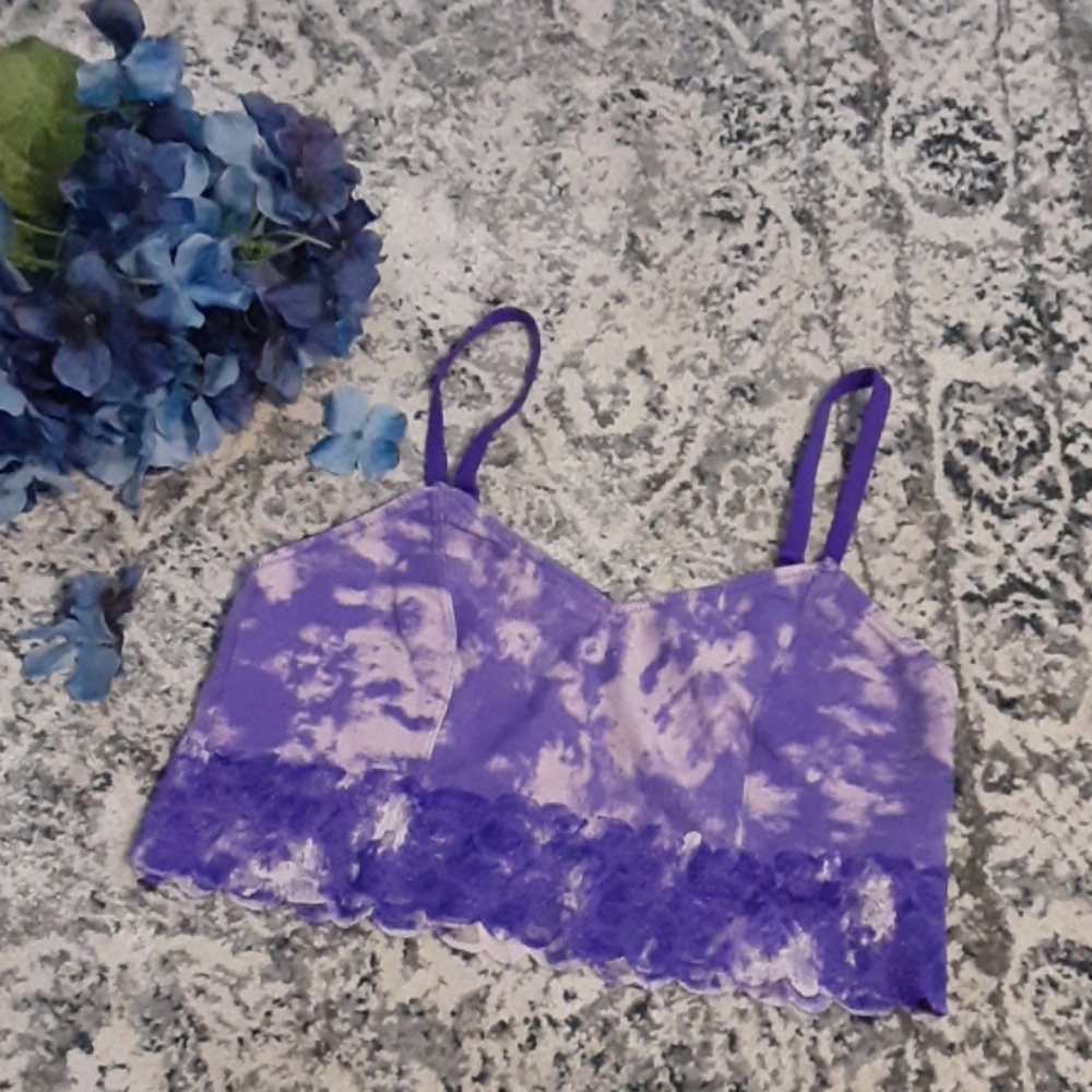 PINK Victoria’s Secret Purple Lace Trim Bralette